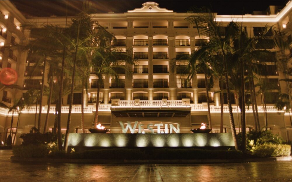 Westin-Anaheim-Los-Angeles-Celebrity-Wardrobe-Stylist-and-makeup-artist-HMUA