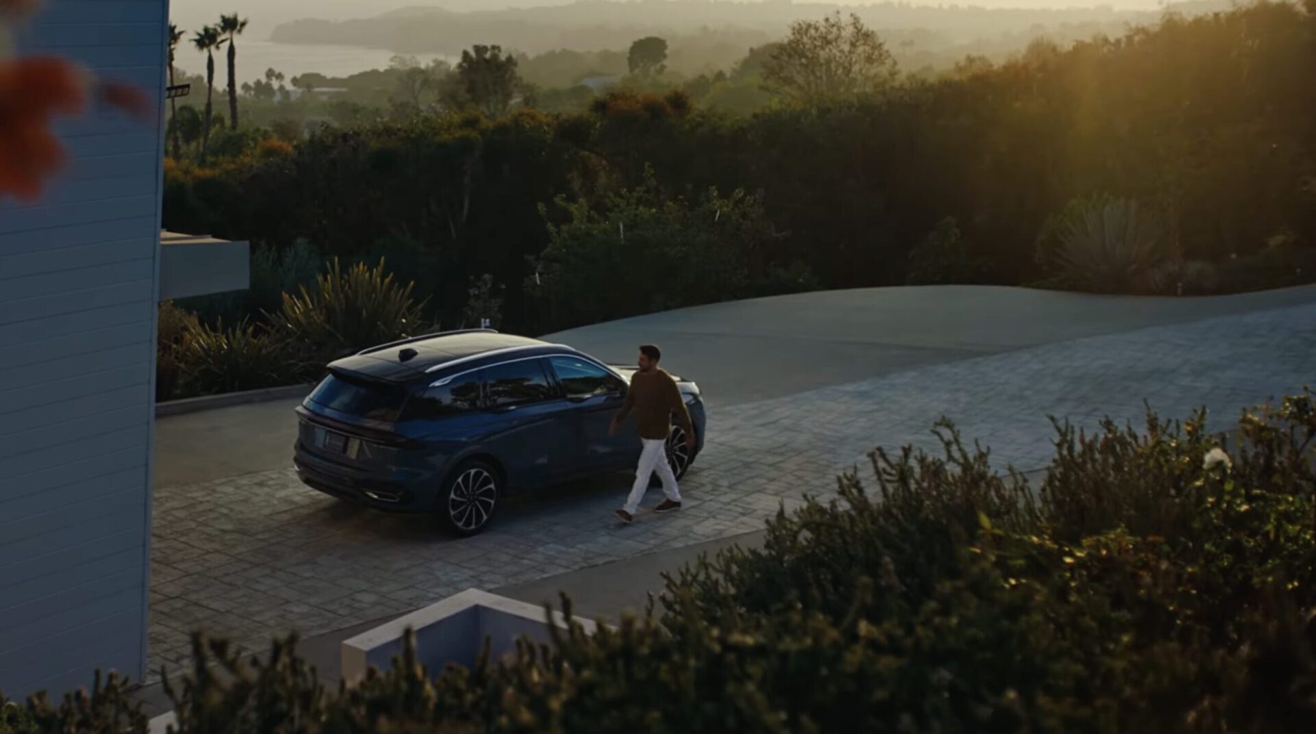 Lincoln Car ASMR Commercial | Professional Wardrobe Stylist